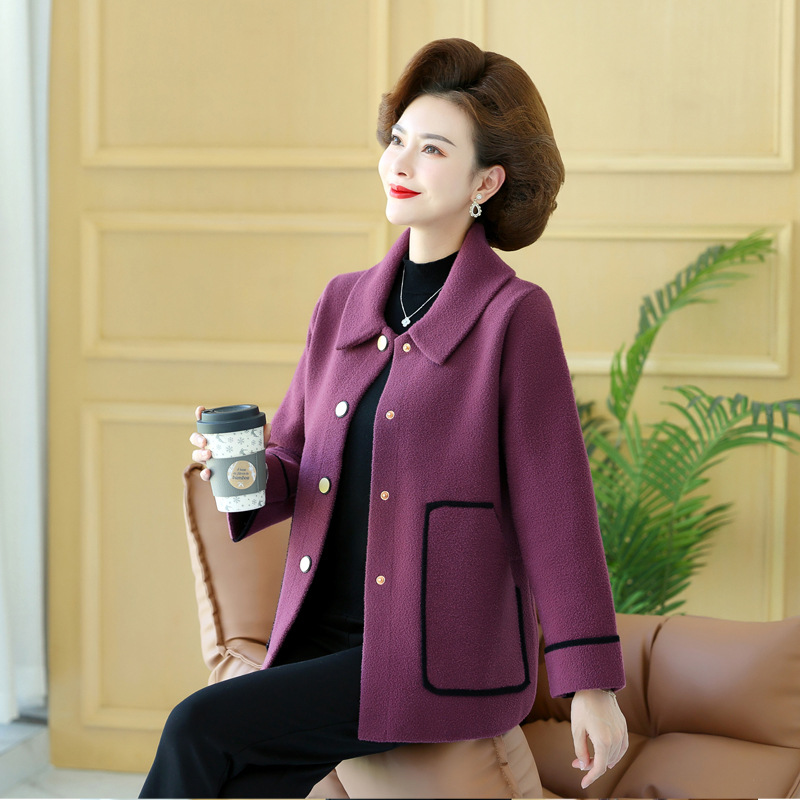 2025新款中年妈妈秋装洋气针织上衣春秋薄款中老年女装打底衫毛衣